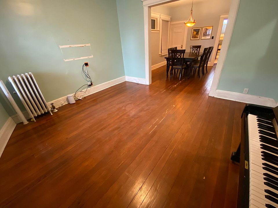 1st image of 22 Ella St Floor 1
