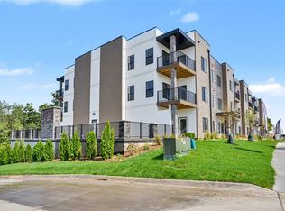 4428 Deer Creek Rd #307, Iowacity, IA 52246