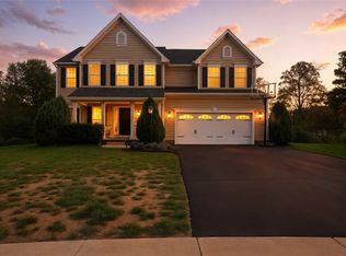 824 Balmoral Ct, Coraopolis, PA 15108
