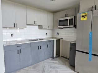 275 Chapel St #2H, New Haven, CT 06513