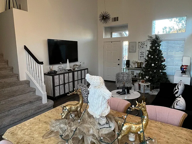 4918 E Leeds Ave — Photo 9