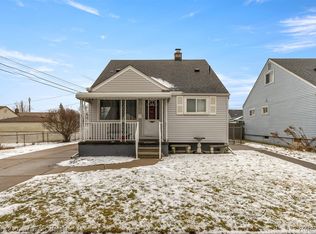 435 Champaign Rd, Lincoln Park, MI 48146