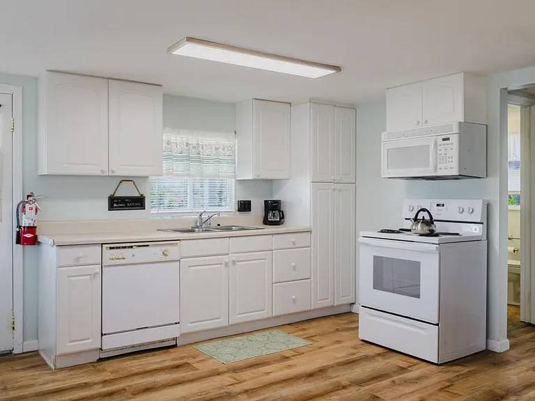 950 San Carlos Dr — Photo 16