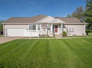 8621 Bromley Pl, Johnston, IA 50131