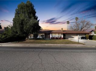 1641 Camelot Dr, Redlands, CA 92374