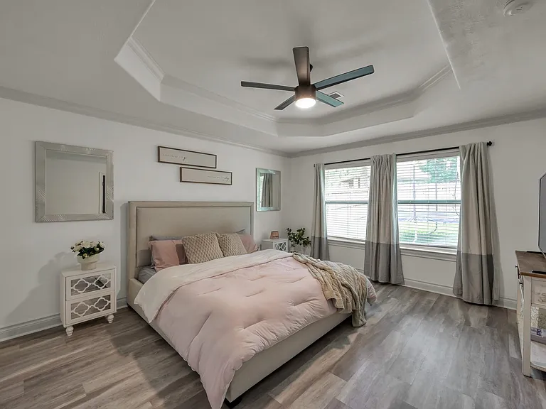 3215 Canterbury Ln — Photo 6