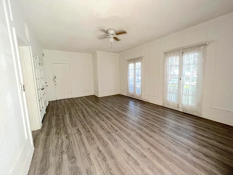 4604 Los Feliz Blvd #101 — Photo 2