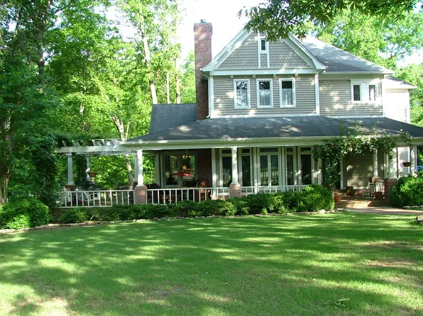345 N Main St, Collierville, TN 38017