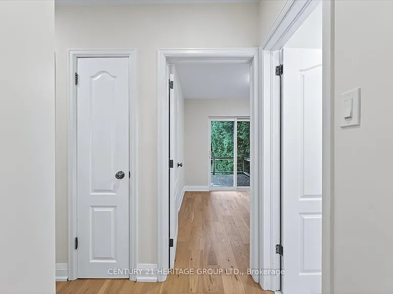 39 Reiner Rd #UPPER — Photo 21