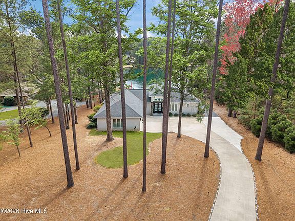 3rd image of 111 Vanore Road