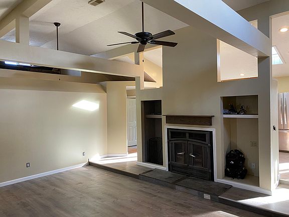3rd image of 724 Alameda Ave
