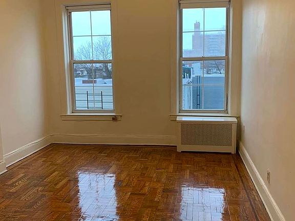 4th image of 444 6th Ave #4