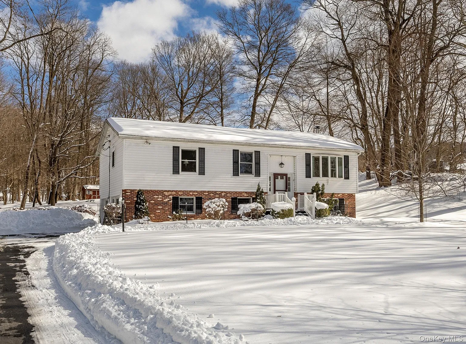 266 Layton Road photo 1