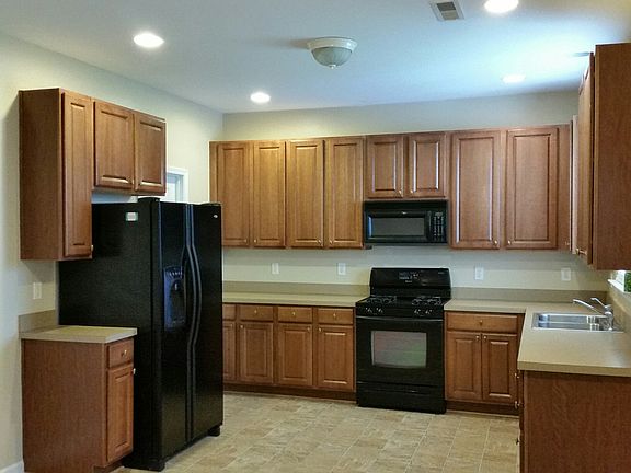 4th image of 6007 Elderbush Dr