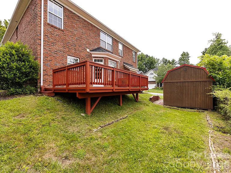 10836 Clark St — Photo 45