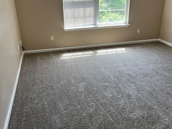 2nd image of 2834 Hanna Pl