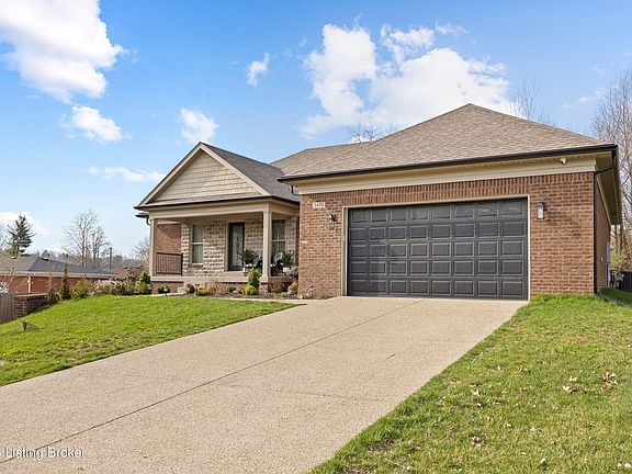 3rd image of 3402 Westhill Cir