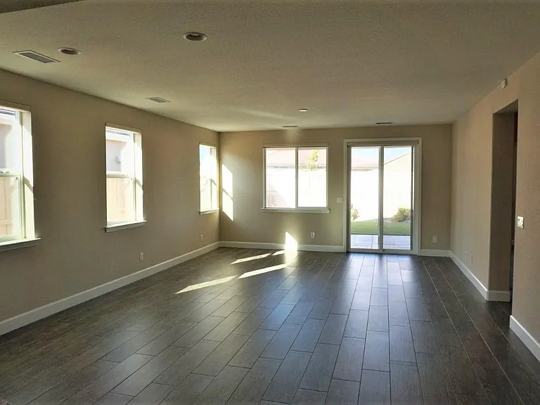 10119 Mesa Cortona Dr — Photo 8