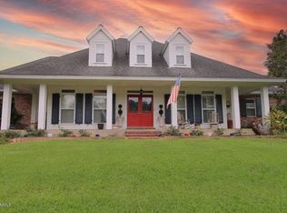 10218 Brousell Dr, Abbeville, LA 70510