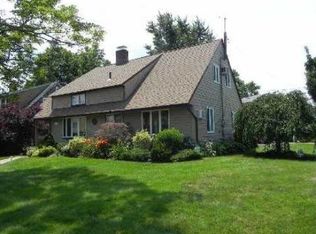 52 Coppersmith Rd, Levittown, NY 11756