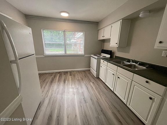 4th image of 3207 Utah Ave