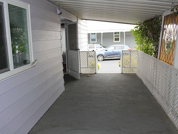 5th image of 6 Robertson Way