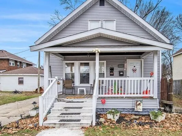 1214 Sycamore St, Niles, MI 49120