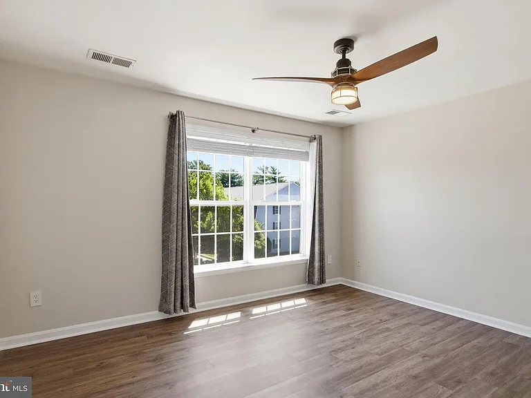 5504 Sacramento Mews Pl — Photo 23