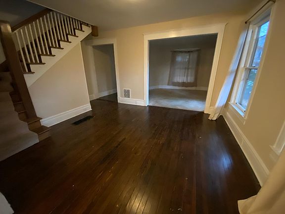 3rd image of 54-56 Butler St #54