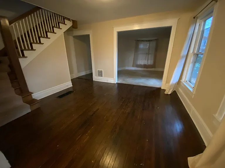 54-56 Butler St #54 — Photo 3