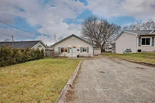 2 bed, $2,400 — Photo 2