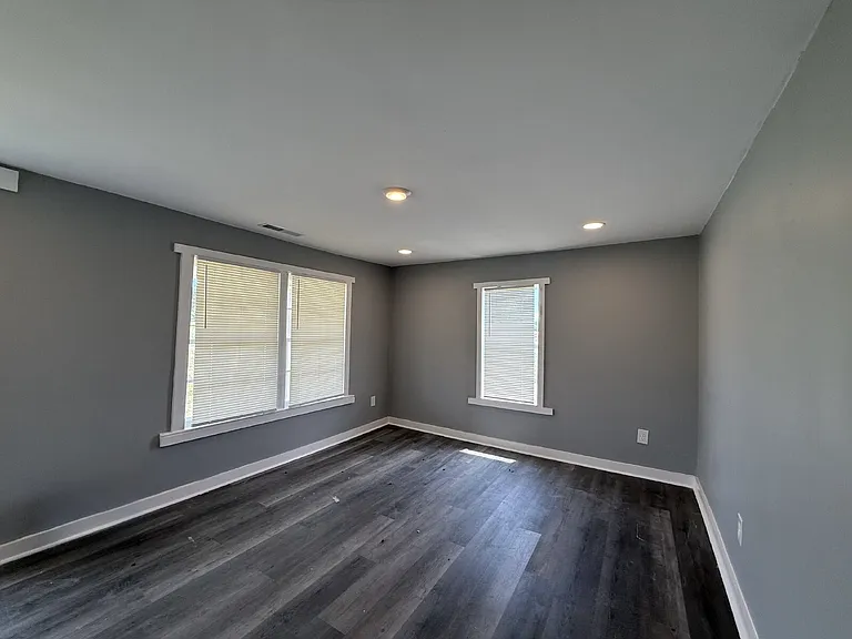 23391 Mooresville Rd — Photo 3