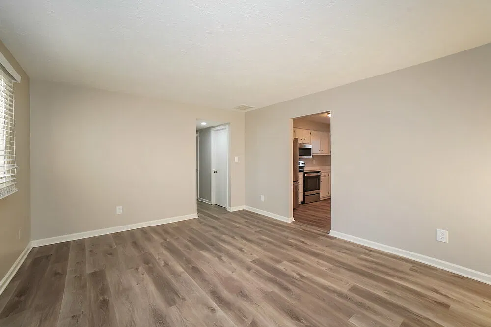 3 bed, 2.5 bath, 1316 sqft, $1,805 — Photo 3