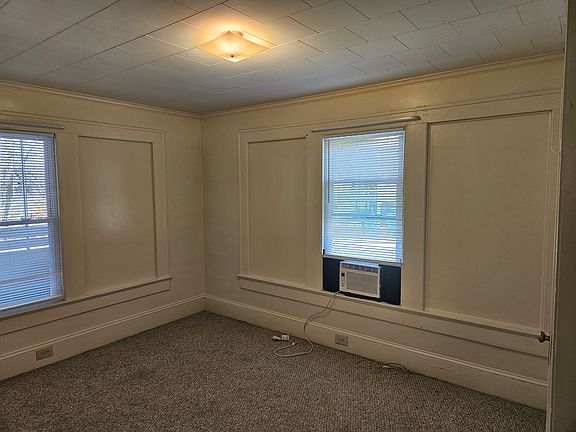 3rd image of 814 S Ellis St #1