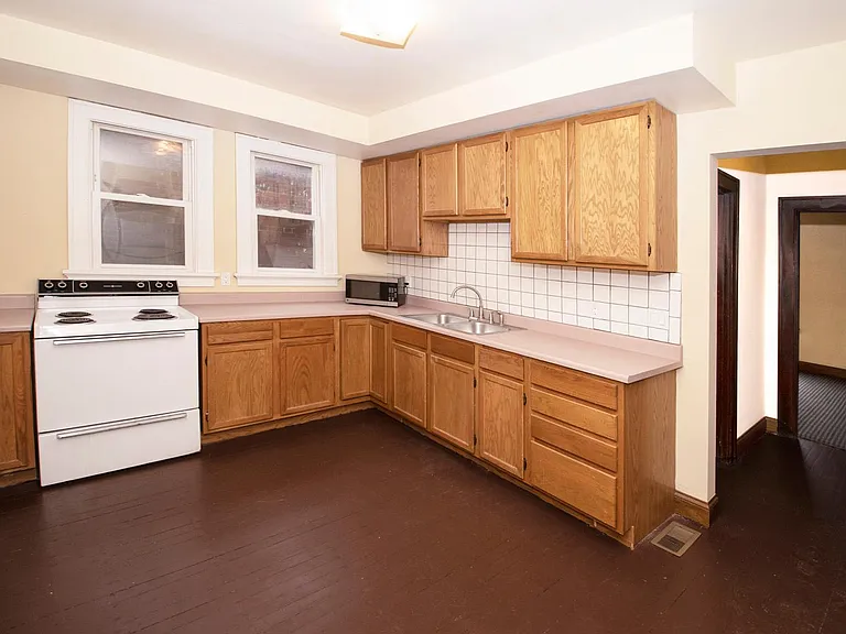 3710 Glenmore Ave #1N — Photo 11