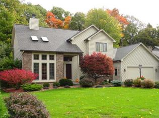 108 Rose Dust Dr, Rochester, NY 14626