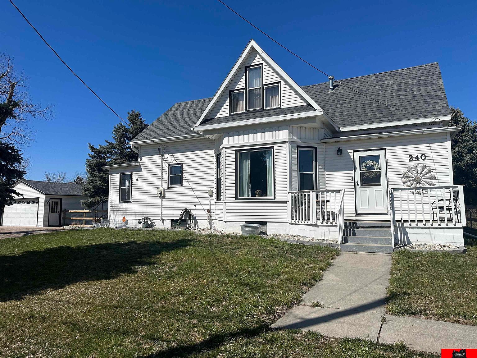 240 E 4th St, Pilger, NE 68768 MLS 22407629 Zillow