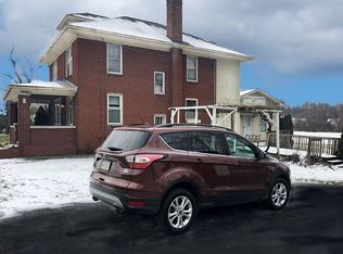 1708 S Lake Rd, Spring Grove, PA 17362