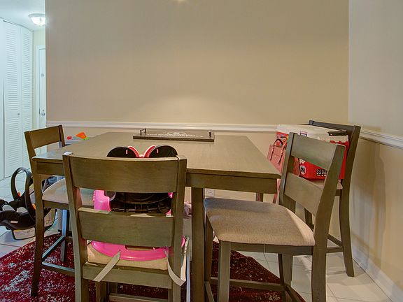 4th image of 6153 Knoll Way Dr APT 203