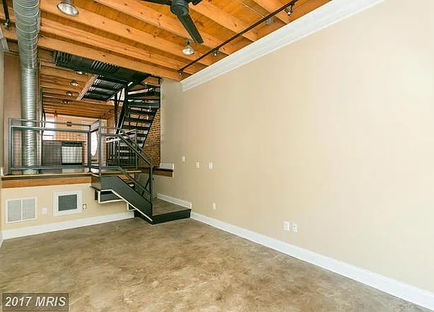 623 Wyeth St — Photo 12