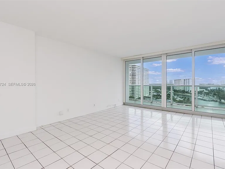100 Bayview Dr #1102 — Photo 9