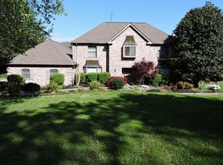 169 Dogwood Ln, Jacksboro, TN 37757