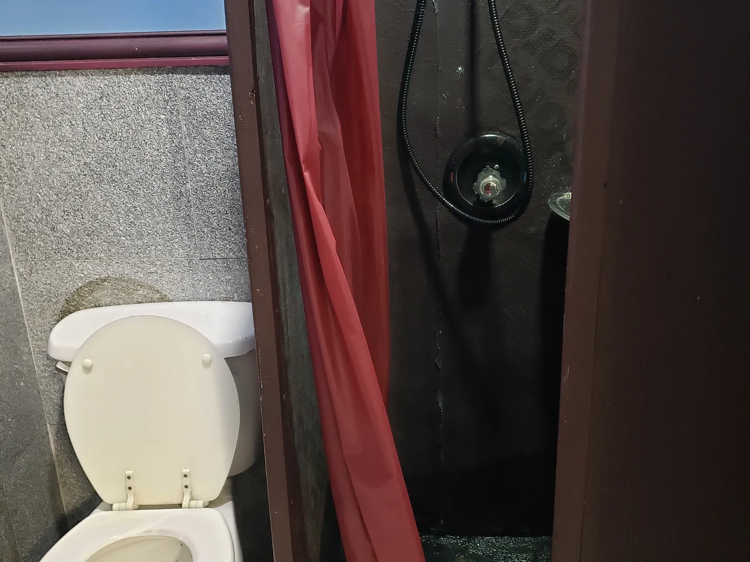 1 bed, 4000 sqft, $800 — Photo 3