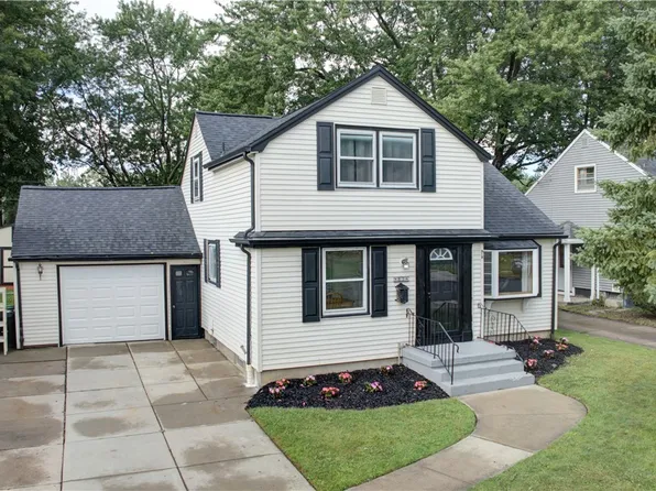 83 Leawood Dr, Tonawanda, NY 14150