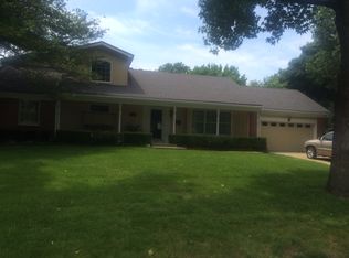 9730 Mohawk Dr, Overland Park, KS 66206