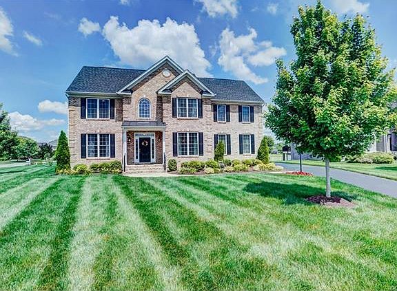 2nd image of 5900 Olde Covington Pl