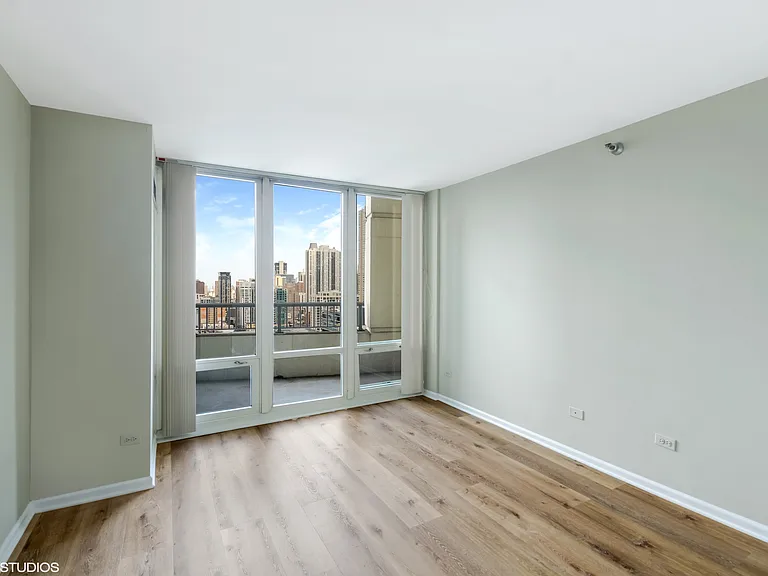 345 N La Salle Dr #2602 — Photo 7