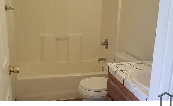5th image of 7020 Eigleberry St #4