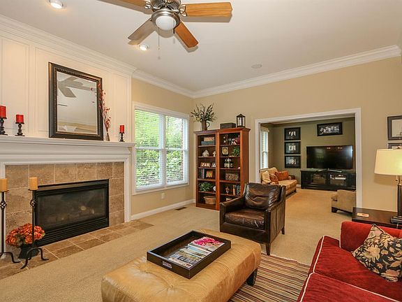 4th image of 9730 Farmstead Dr