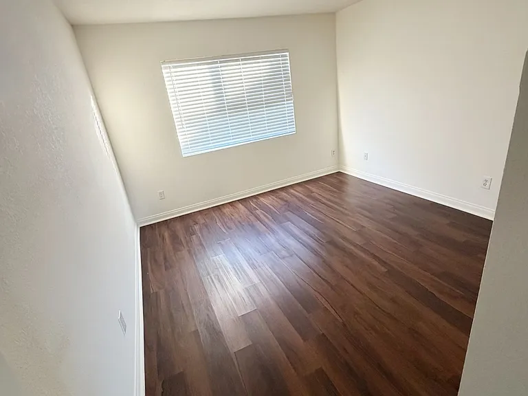 3119 Foothill Blvd #4 — Photo 24
